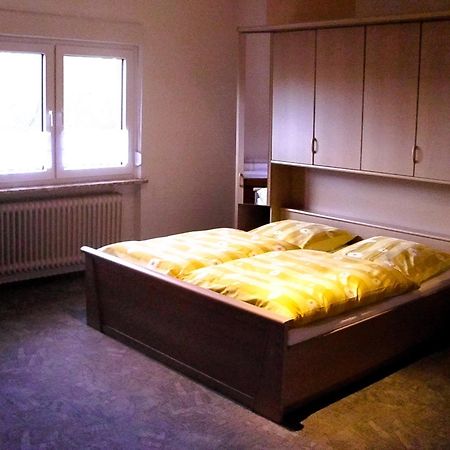 Ferienwohnung Kroeschell 바트사흐사 외부 사진