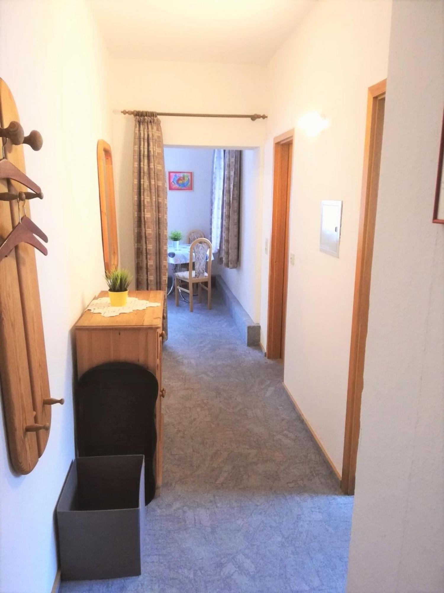 Ferienwohnung Kroeschell 바트사흐사 외부 사진
